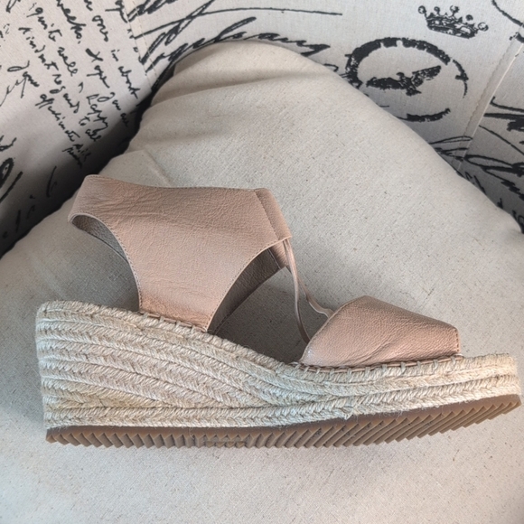 Eileen Fisher Agnes Espadrille Wedge Sandals Beige Leather Open Toe 9.5 - Picture 11 of 16